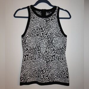 Black and White Patterned Women's Top